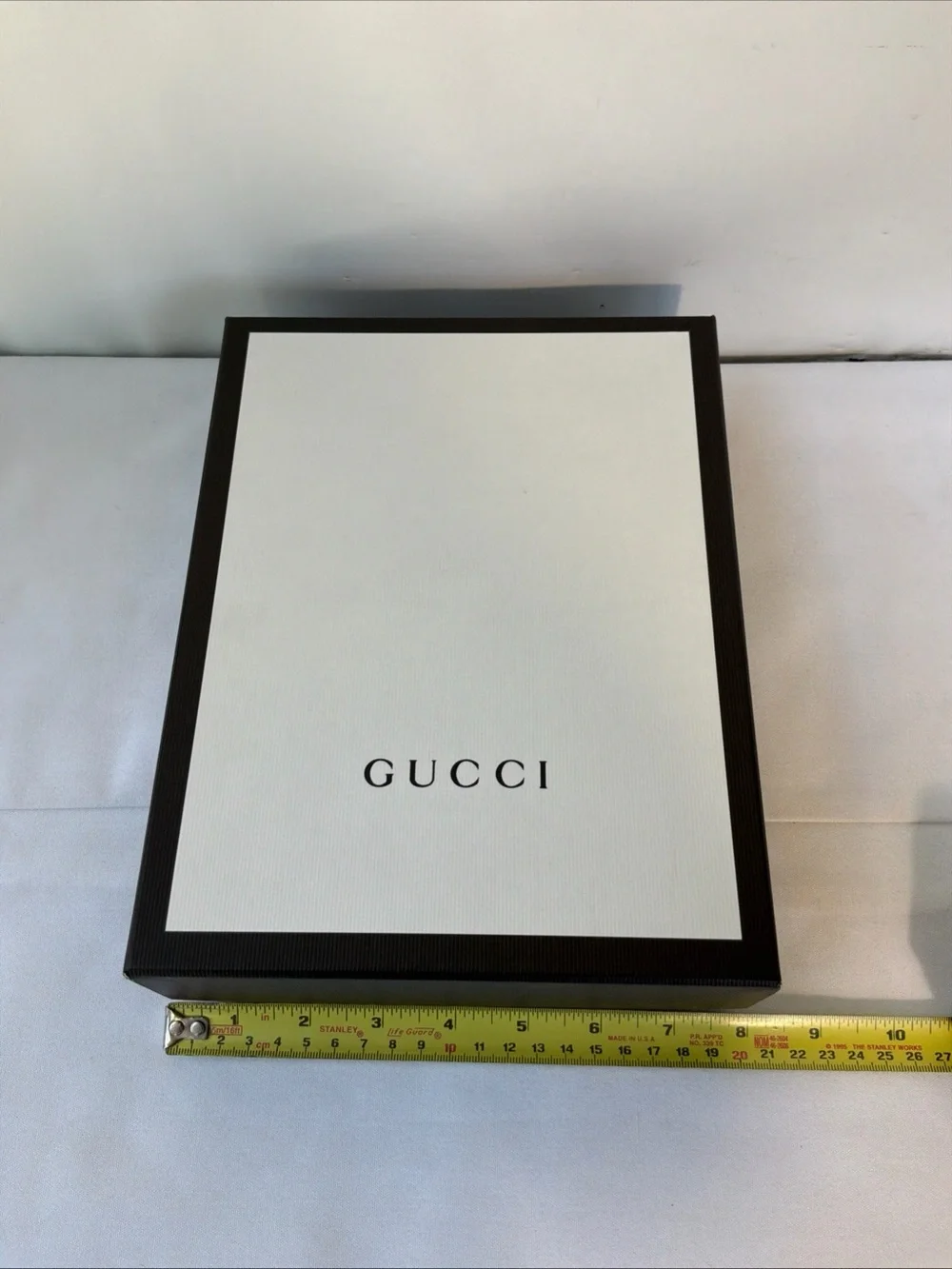AUTHENTIC GUCCI BLACK WHITE EMPTY STORAGE GIFT BOX 10 X 8